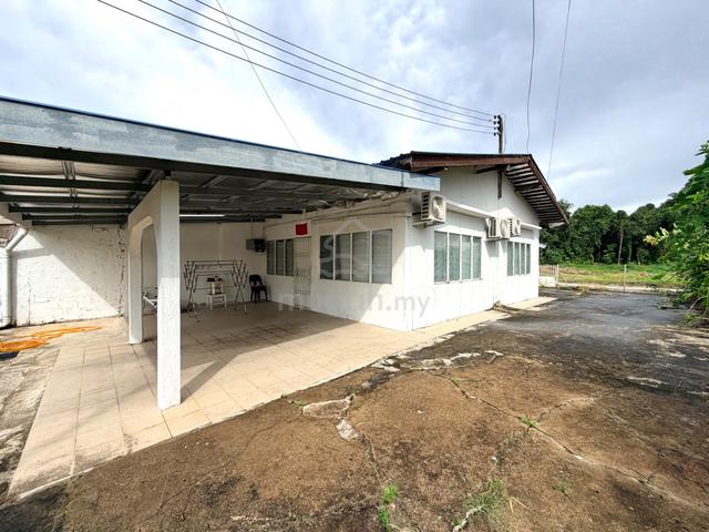 CORNER, Teres Setiingkat, MALIHAH 1