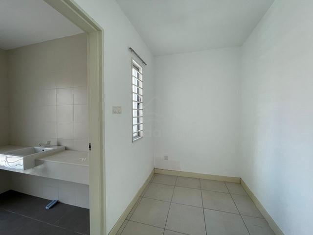 Double Storey Jalan Selasih Basic Unit Shah Alam 1
