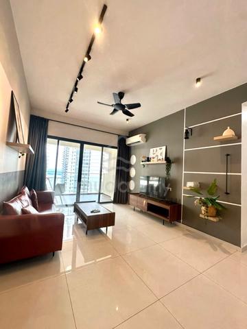 Bay Point @ Country Garden Danga Bay 1