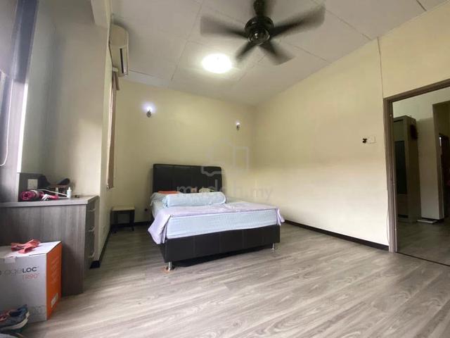 USJ 11 (24x75 sqft) Gated Guarded Kitchen Extended 2 Sty House Taipan 4