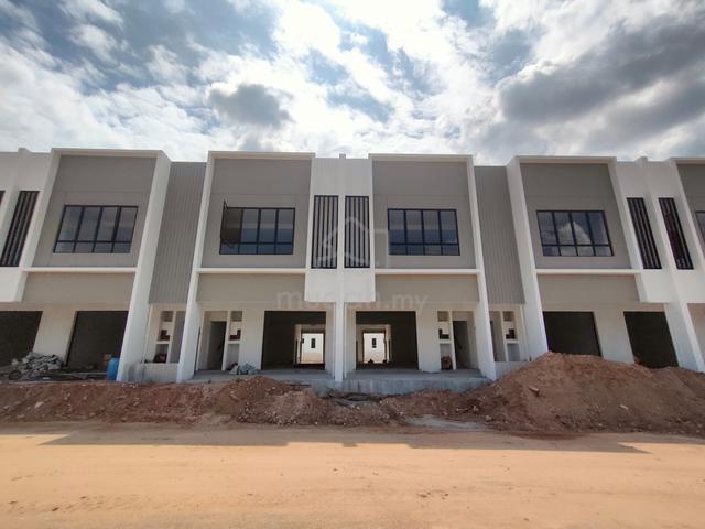New Double Storey Shop Promotion 22x70 at Botani 1