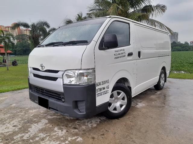2021 Toyota HIACE 0 2.5L (M) - 1