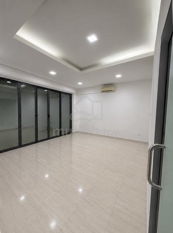 Lintas Plaza Corner lot Renovated unit 1