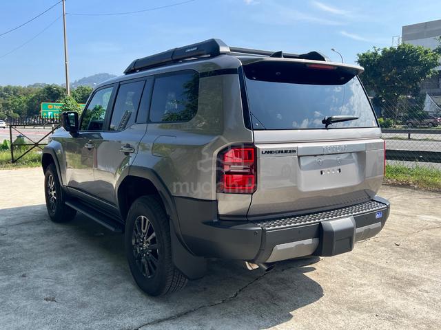 NEW CAR 2025 Toyota LAND CRUISER 250 2.7 VX Petrol - 3