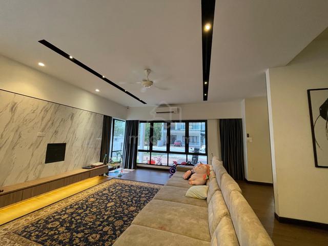 [RENOVATED] 2sty Semi D, Anggun 3, Kota Emerald, Rawang 1