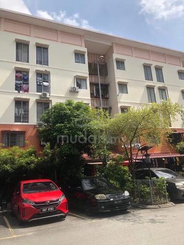 Pangsapuri Cempaka (Puchong) 1