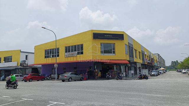 Corner 1st Floor (2600sqsf) Bandar Rinching Seksyen 5 Semenyih 1