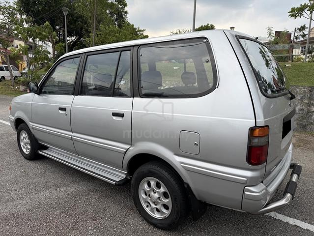 Toyota UNSER 1.8 GLi (A) TIP TOP CONDITION - 4