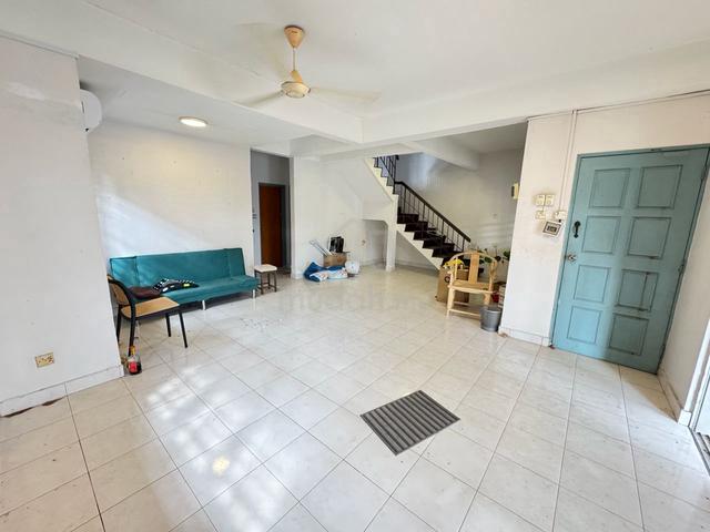 Delima 2 Double Storey Semi-D Taman Daya / Renovated 1