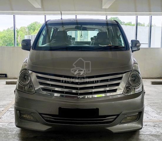2012 Hyundai GRAND STAREX 2.5 ROYALE FACELIFT (A) - 2