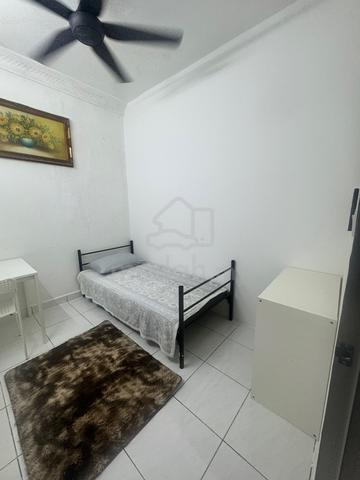 BILIK SEWA Enstek/Sepang/KLIA/Nilai/Labu 1