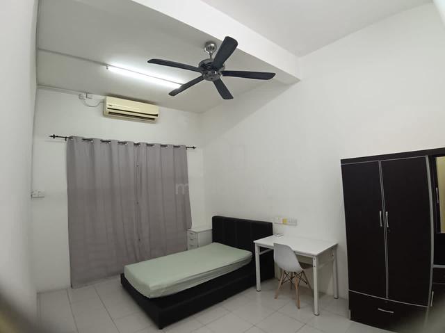 Utilities Fees included Air-Cond Middle Room near Ipoh Town 1