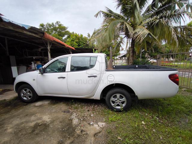 2014 Mitsubishi TRITON 2.5 LITE (M) - 3