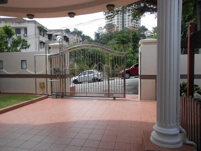 Sungai Ara 2 1/2 Storey Semi-D House For Sale 1