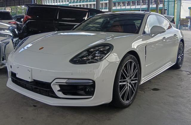 2019 Porsche PANAMERA 3.0 (A) - 1