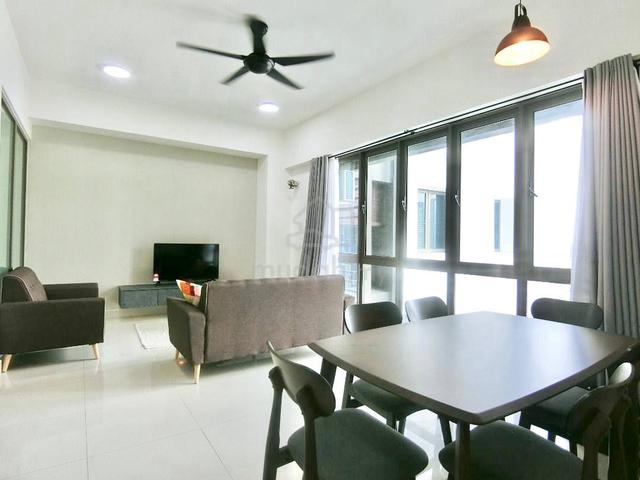 Lake Point Residence Condominium @ Cyberjaya For Sale 1