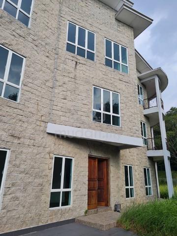 3 Storey Bungalow Seksyen 9 Kota Damansara, PJ 1