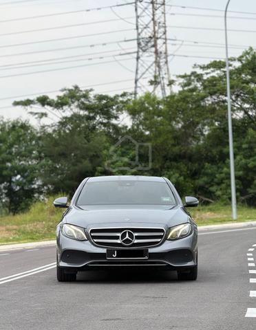 2018 Mercedes Benz E200 2.0 AVANTGARDE (CKD) (A) - 2