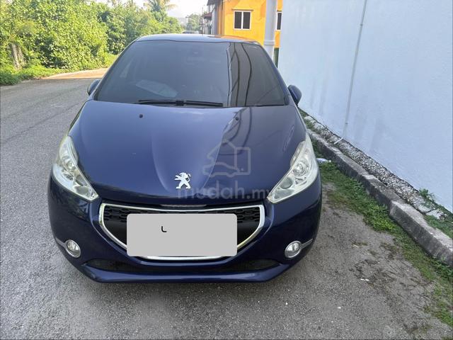 2014 Peugeot 208 1.6 VTI ALLURE (A) - 2