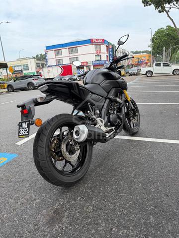 yamaha MT15 LIKE NEW FULLY ORIGINAL KILANG 22655KM - photo 4 of 11