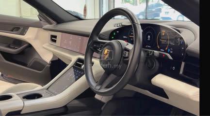 2020 Porsche TAYCAN 4S (A) - 4