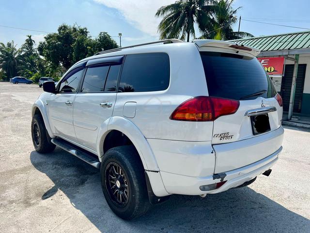 CASH OTR 2010 Mitsubishi PAJERO 2.5 (A)OFFER OFFER - 5