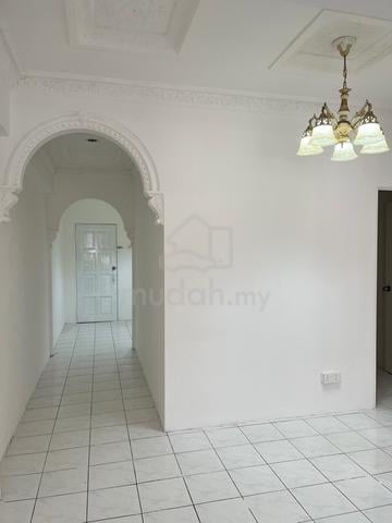 Taman Impian Indah Apartment (Balakong) 1