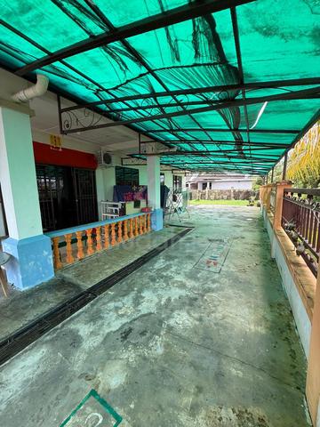 Matang Jaya Semi D Extra Large Single Storey 1