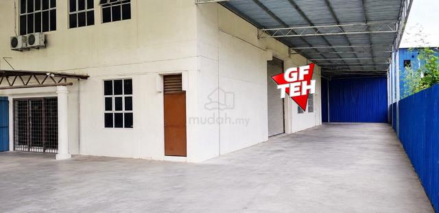 3000sf 1.5 Storey Semi Detached Factory / Warehouse Permatang Tinggi 1