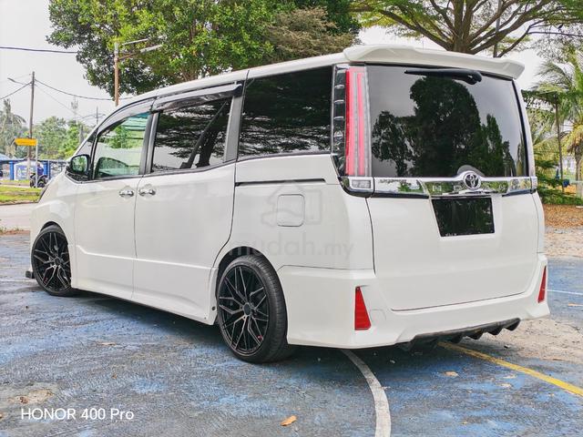 2017 Toyota NOAH 2.0 G (A) - 5
