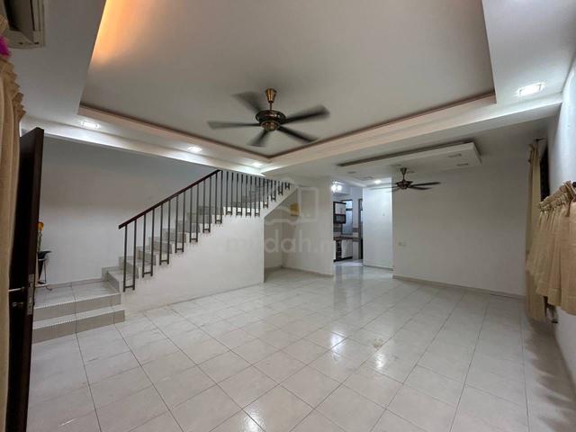Double Storey CARYOTA SETIA TROPIKA FOR RENT 1