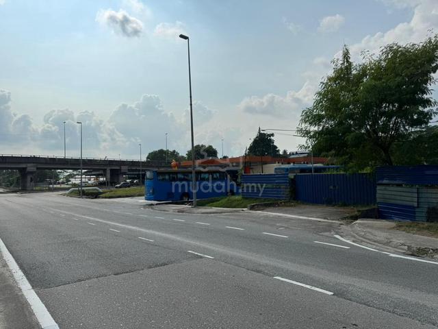 [Tanah Untuk Disewa] Facing Main Road (Sesuai Utk Showroom Kereta) 1