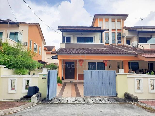 Botani Intermediate Corner House With Extra Side Land | Freehold 1