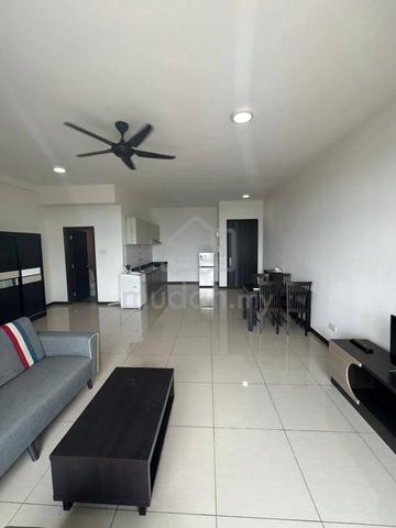 Molek Regency 1