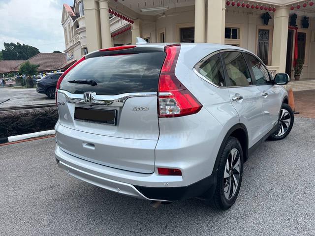 2015 Honda CR-V 2.4 4WD (A) - 2