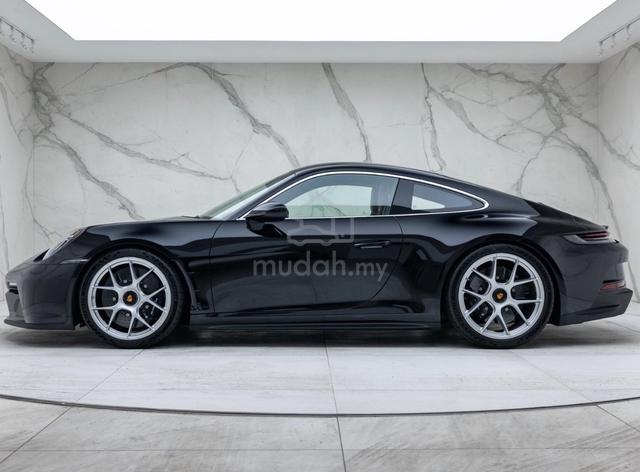 2024 Porsche 911 S/T Limited Edition BROWN INT - 3