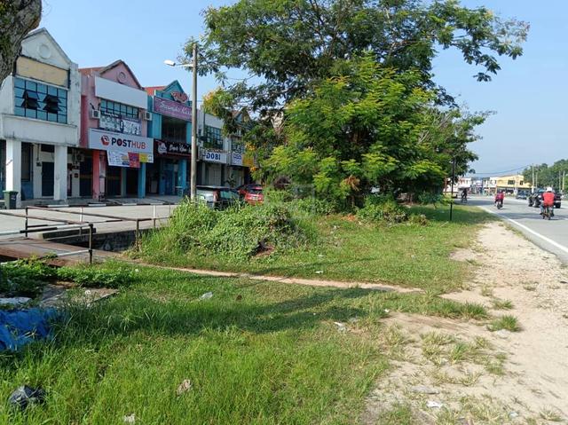 Shoplot Lunas(Paya Besar). In front of mainroad.Below market price 4