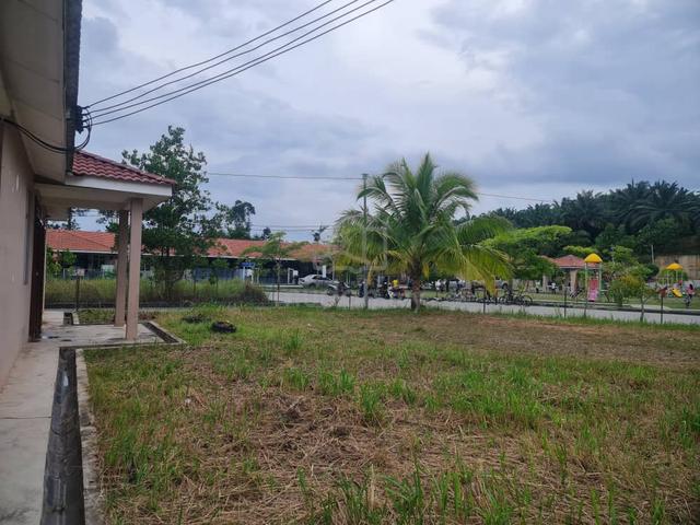 Hot Deal! Renovated Corner House–Strategic Location Near ECRL & UMP 5