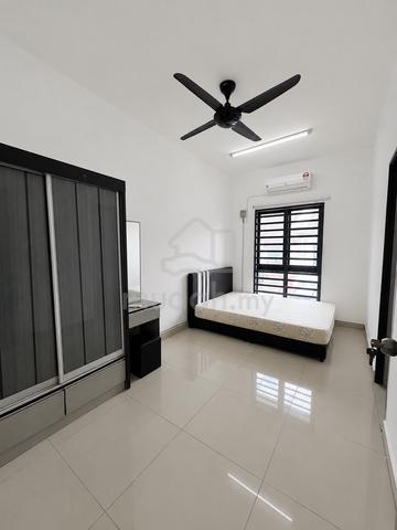 Bilik Sewa Lelaki Fully Furnished di Indera Mahkota 2 1