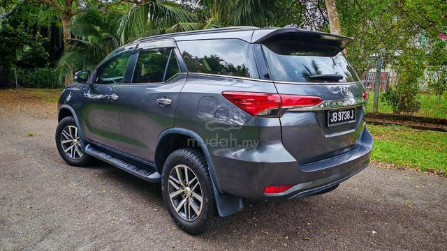 2017 Toyota FORTUNER 2.7 SRZ 4X4 2TR-FE (A) - 4