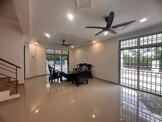Rare Unit Nusa Bestari Jaya @ Jln Jati Corner Lot Double Storey House 1