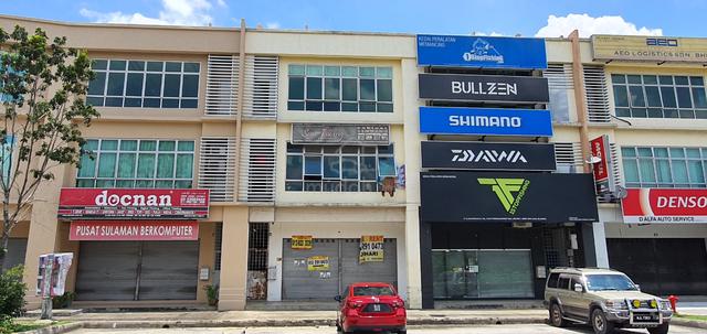 3STY SHOP LOT JLN KELULI Seksyen 7 Shah Alam 1