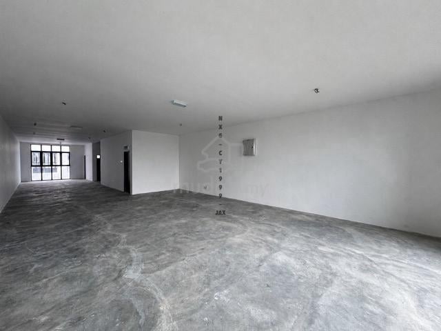 FOR RENT DISTRICT 7 SETIA ALAM DOUBLE STOREY CORNER SHOPLOT main road 1