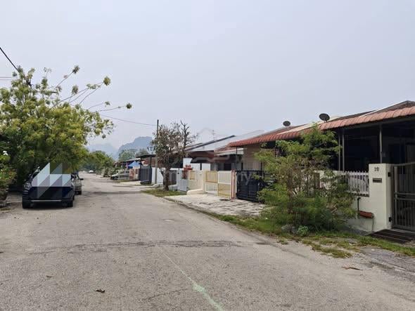 Hot Area Full Loan 100% Taman Bercham Jaya Single Storey Selatan Timur 1