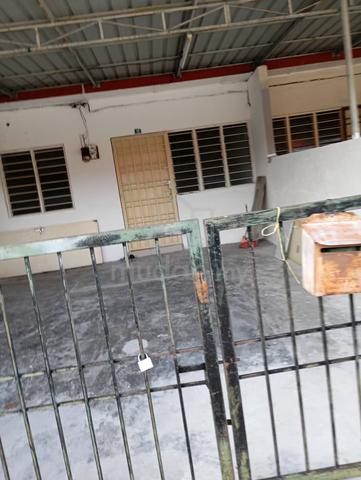 Rumah kos rendah untuk dijual/Low cost house for sales 1