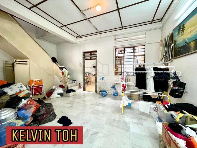 2 STOREY TERRACE LA 1271sf FREEHOLD BASIC CONDITION KAMPUNG MELAYU 1