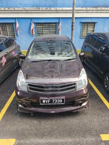2011 Nissan GRAND LIVINA 2.0 - 1