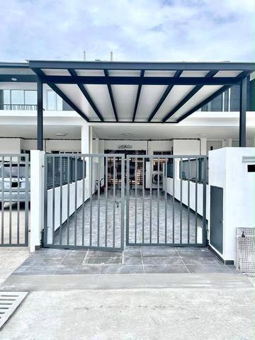 NEGOTIABLE+GROUNDFLOOR Townhouse Taman Pandamaran 1