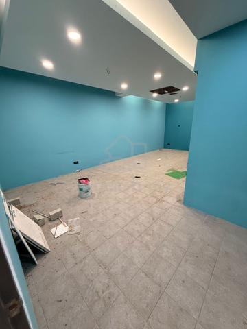 FOR RENT Ground Floor Shoplot Bandar Country Homes RAWANG+FURNISHED+++ 1