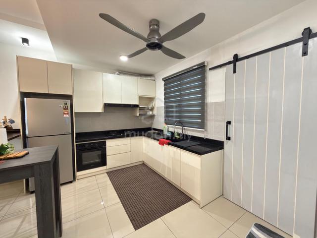Starling Bandar Rimbayu 2storey FULLY FURNISHED MOVE IN READY!! 1